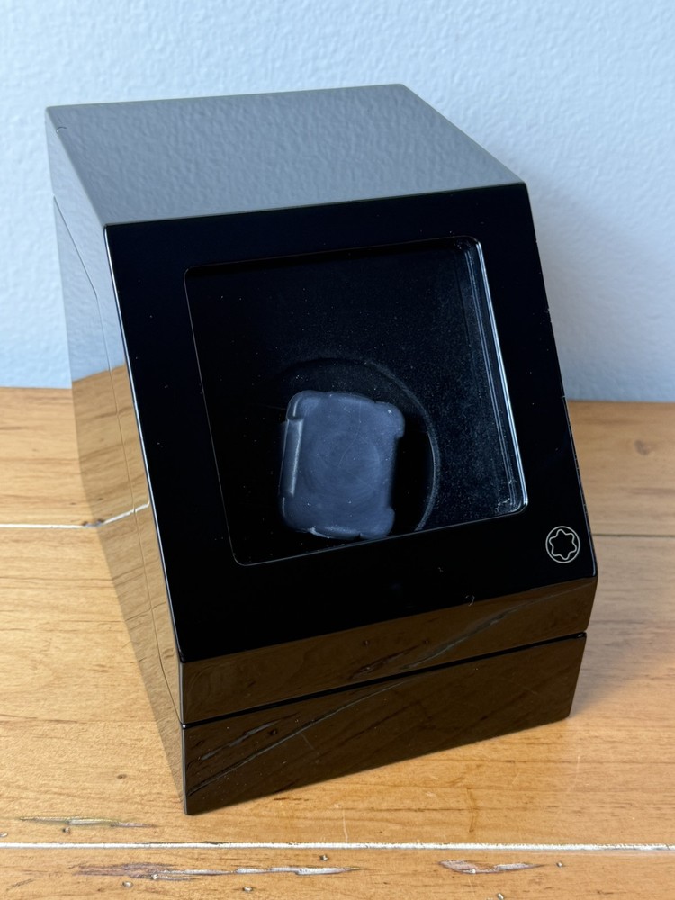 Montblanc Automatic Watch Winder Black Lacquered with Display - Battery Powered