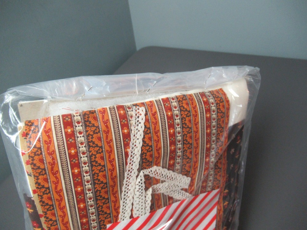 A Patchwork Kit By Yours Truly - Complete Kit - #2503 Tissue Cover - j4 vh
