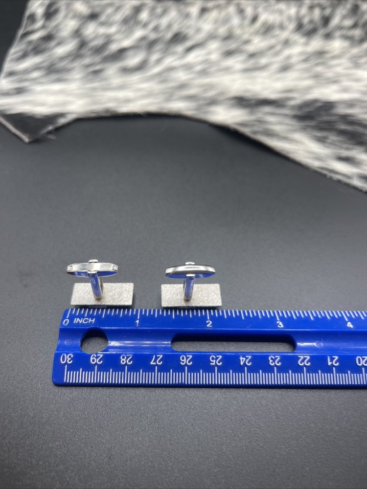 Stunning Silvertone Vintage Cuff Links #Q36