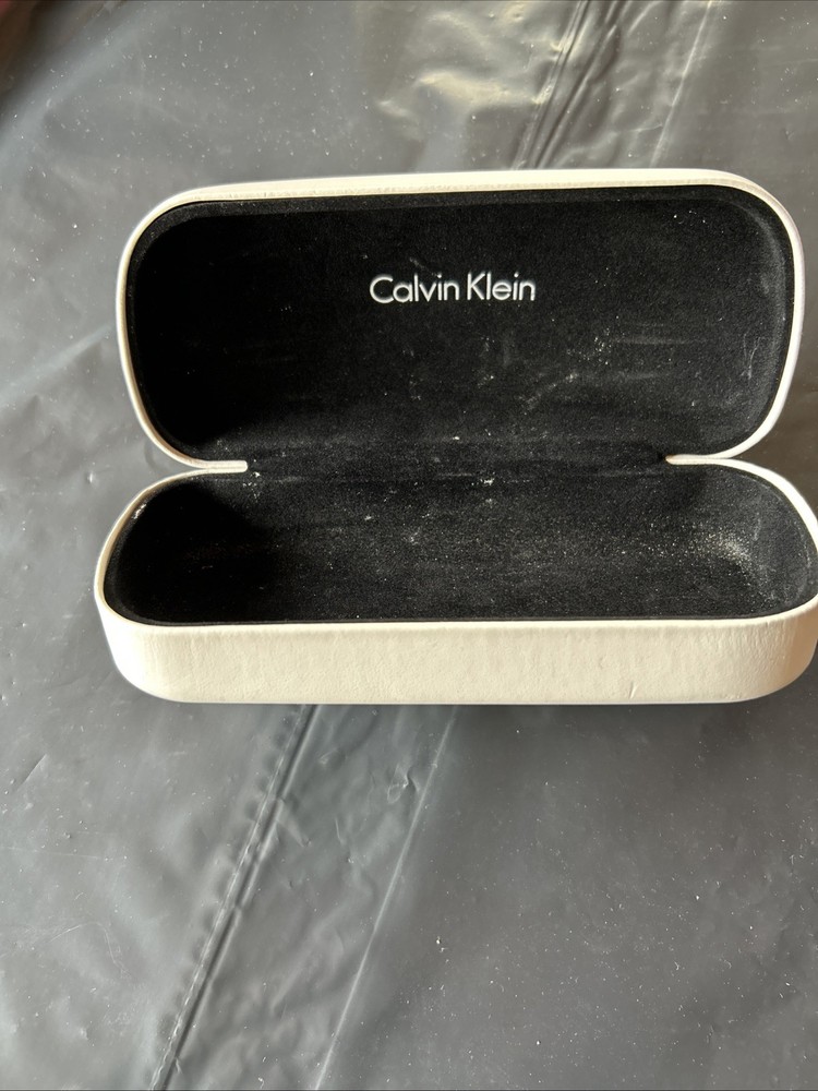 AUTHENTIC - CALVIN KLEIN - WHITE - HARD EYEGLASSES CASE