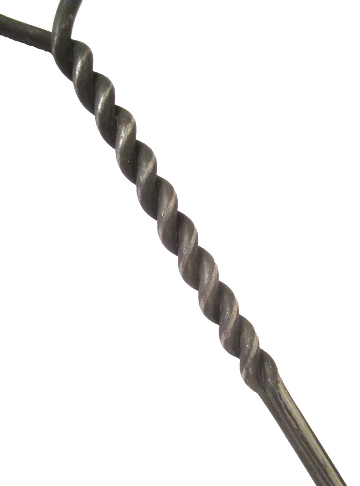 PRIMITIVE TWISTED WIRE CLAMP w/HEART FINGER HOLE