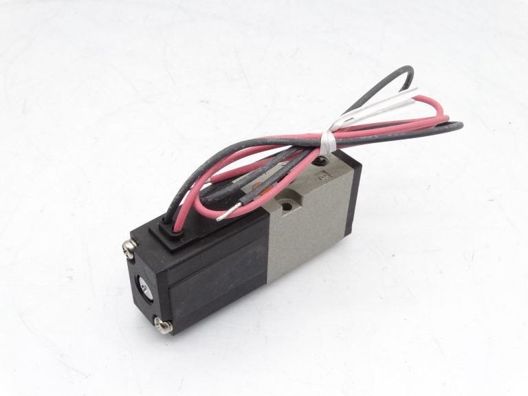 SMC VZ1120-5G-M5 VALVE NEW IN BOX