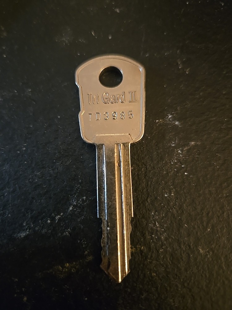 MONARCH TRI GARD KEY CODED TD3985 (3D1)