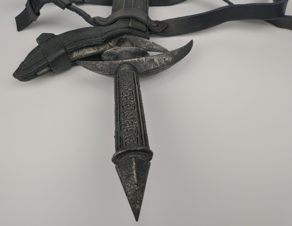 The Great Wall: Black Bear Army Sheathed Stunt Dagger