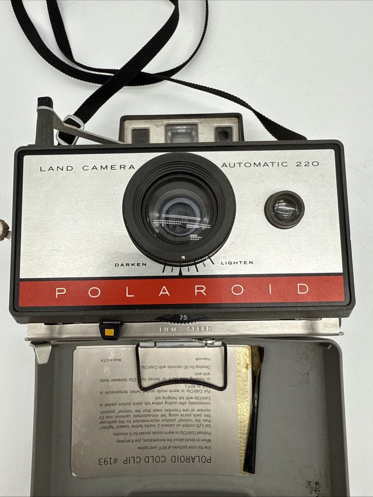 Polaroid 220 Land Camera With Case & Manual Untested