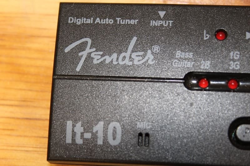 Fender Digital Auto Tuner It-10