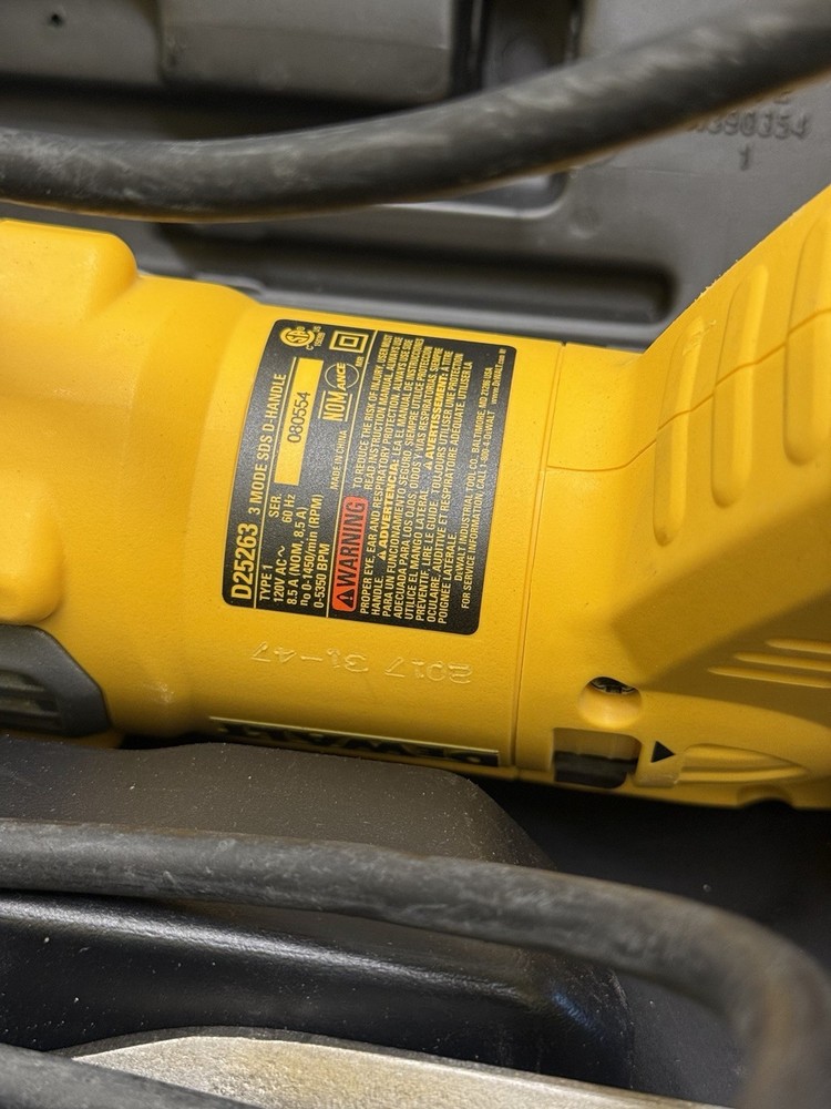 DEWALT D-Handle SDS Hammer Kit - D25263 W/ Case