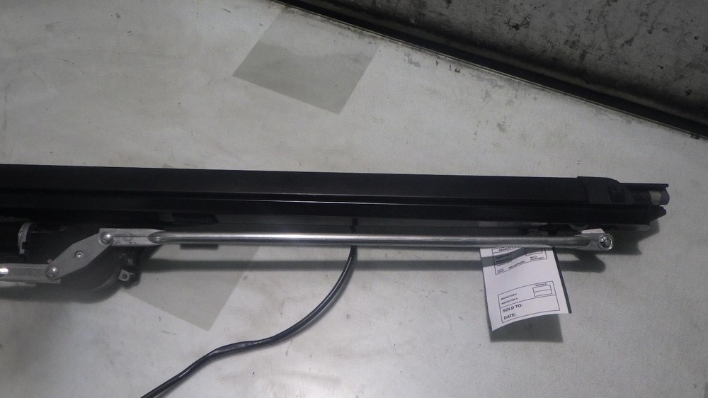 13 BMW M5 Rear Electric Window Roller Retractable Sun Shade