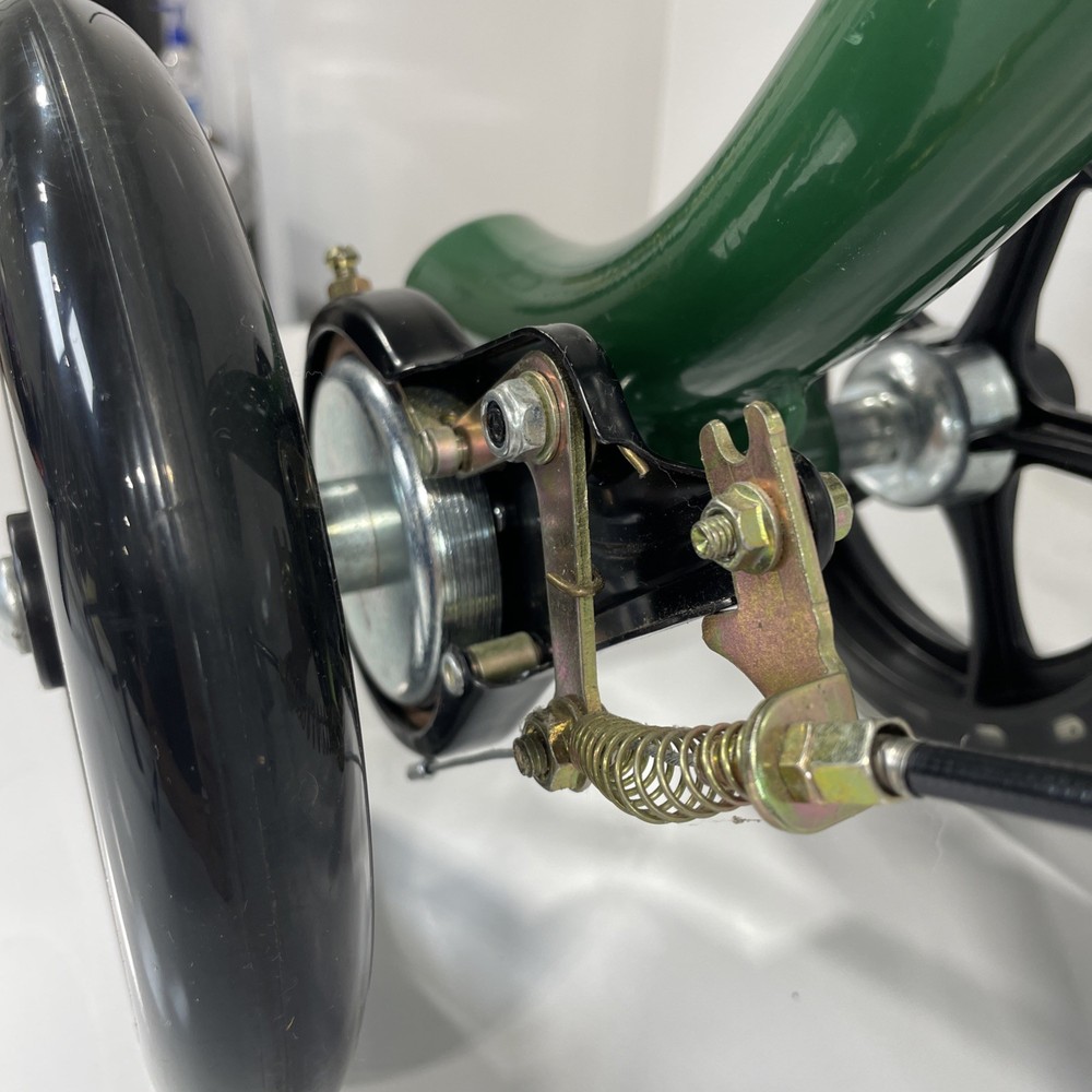 KneeRover® Steerable Knee Scooter Green