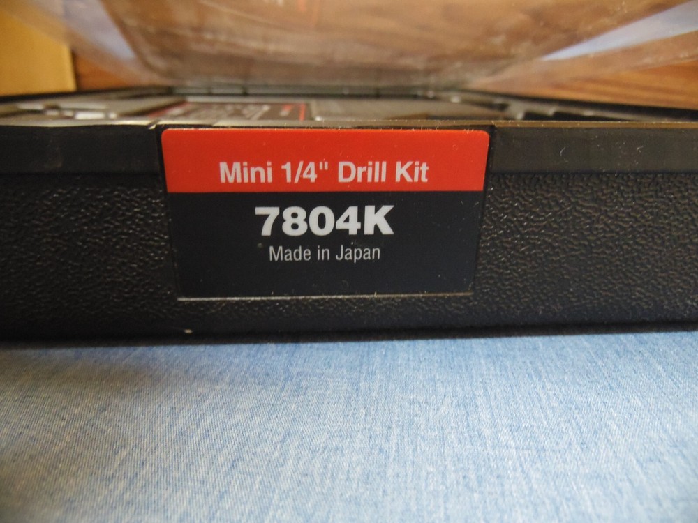 1/4" MINI AIR DRILL 7804 **HARD PLASTIC STORAGE CASE ONLY NO TOOLS**