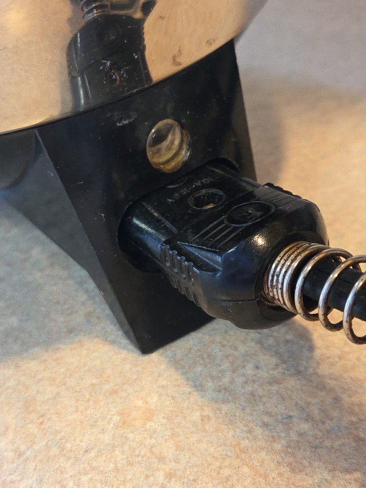 Vintage West Bend 9 cup automatic coffee Maker Percolator Complete. Works Great.