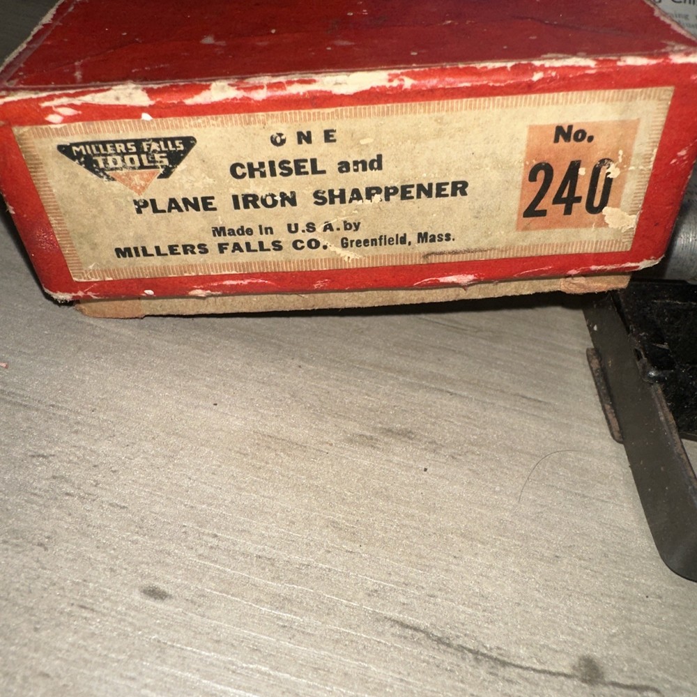 Millers Falls No. 240 Chisel & Plane Iron Sharpener Guide, Sharpening Jig in Box