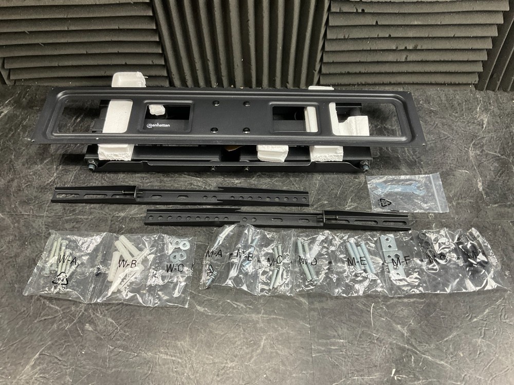 Manhattan Universal Basic LCD Full Motion Wall Mount Black 461351 ✨❤️✨