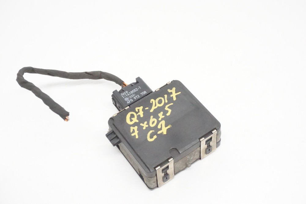 2017 - 2019 AUDI Q7 4M REAR RIGHT BLIND SPOT SENSOR CONTROL MODULE OEM
