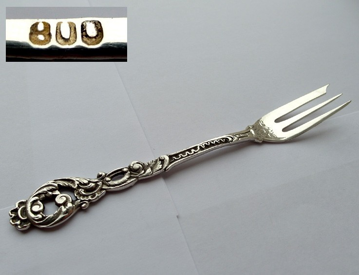 Beautiful Antique Rococo Cake Fork 800 Silver F403