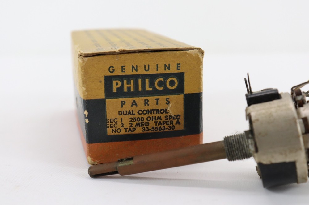 Vintage Philco Dual Control 33-5563-30
