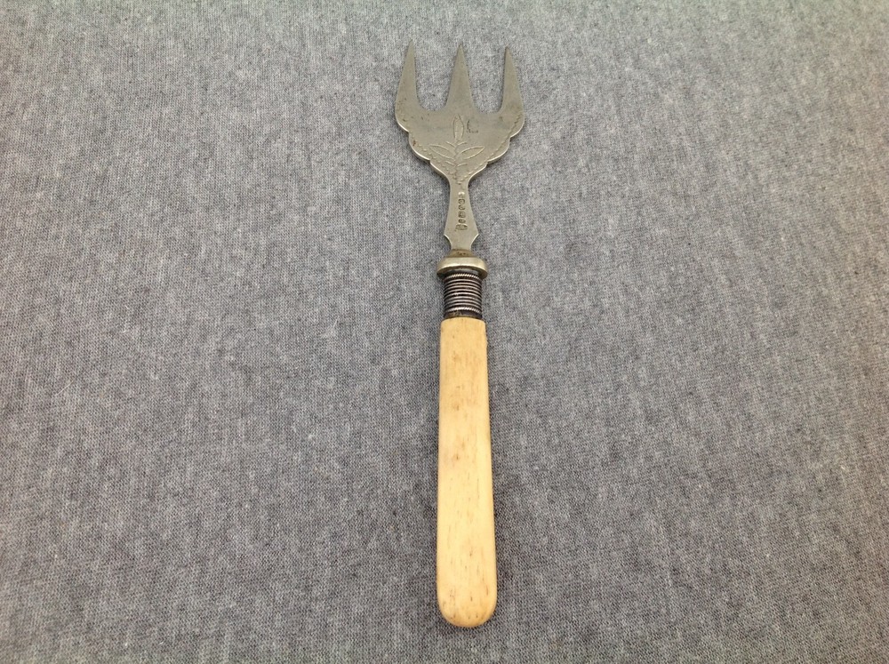 JGG & S Serving Fork