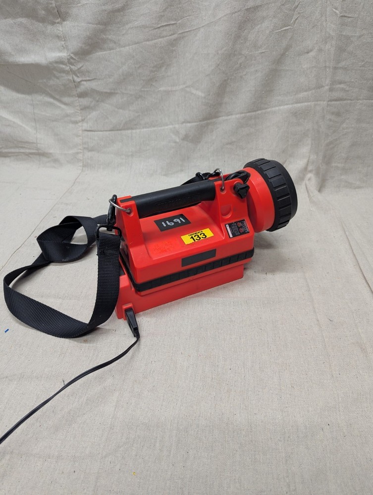 Streamlight LiteBox EMS Firefighter Flashlight With Charger
