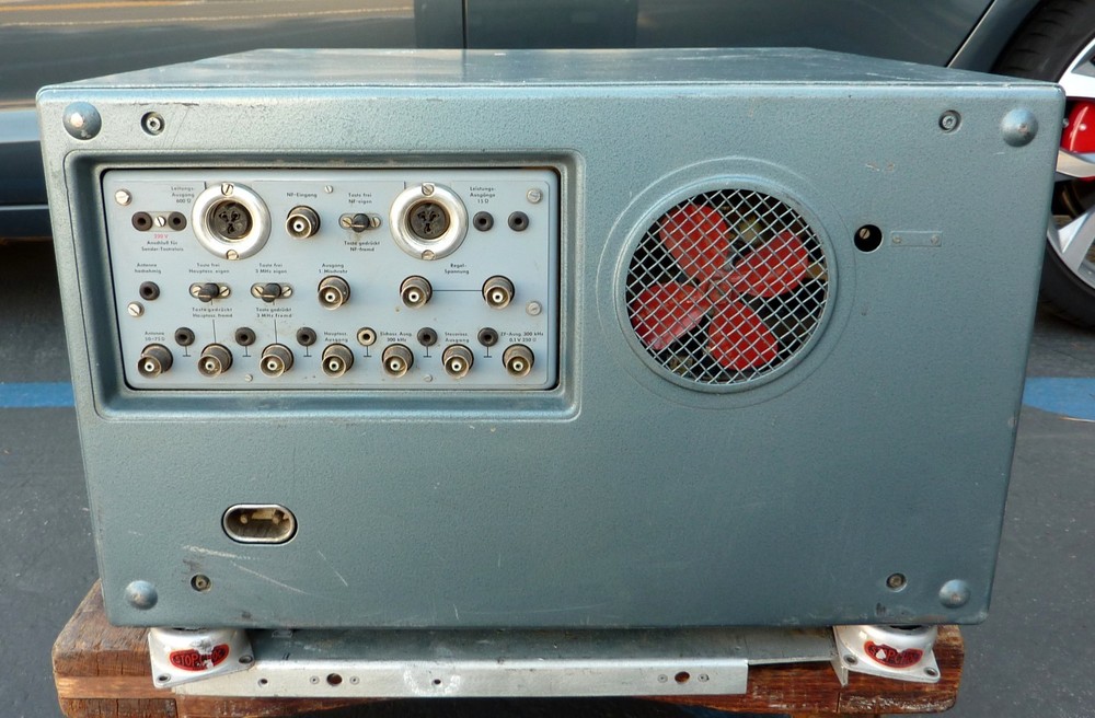 Rohde & Schwarz EK-07D Short Wave Receiver