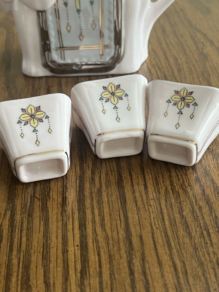 Elephant Pink Porcelain Teapot 3 Cup