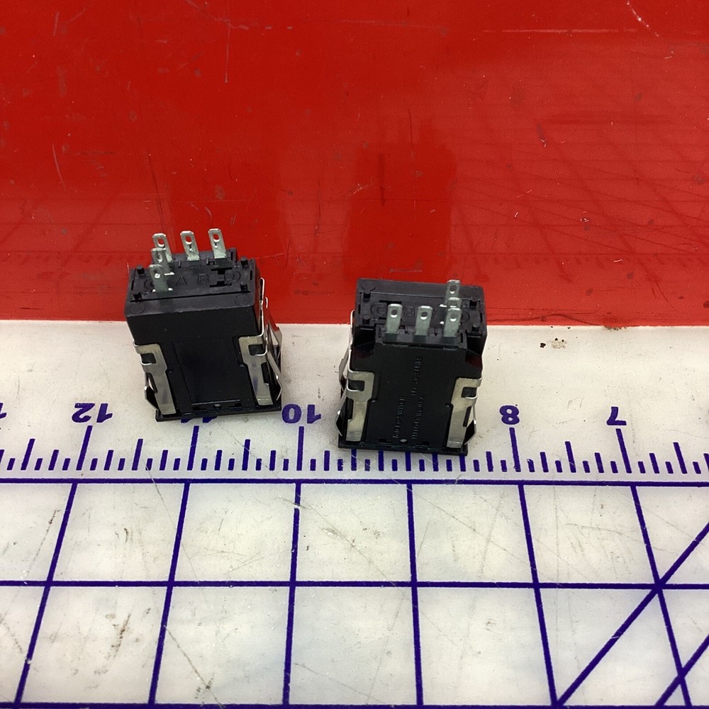 Micro Switch Freeport Illinois AML 20 Series 5 Prong