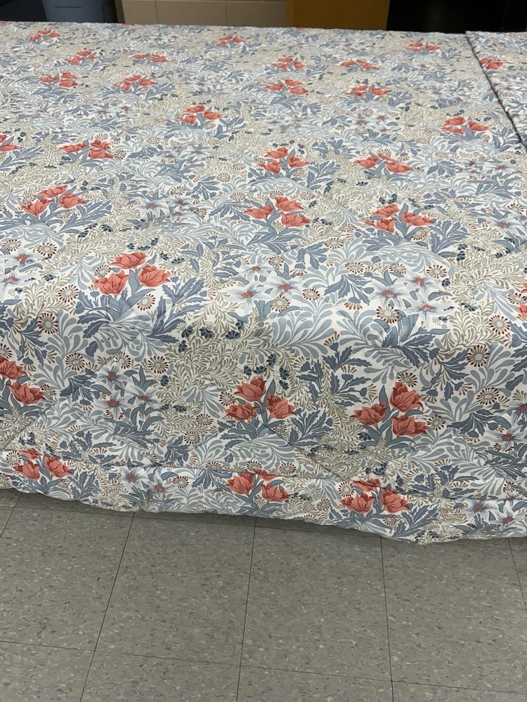William Morris At Home Bedspread & 2 Pillow Shams