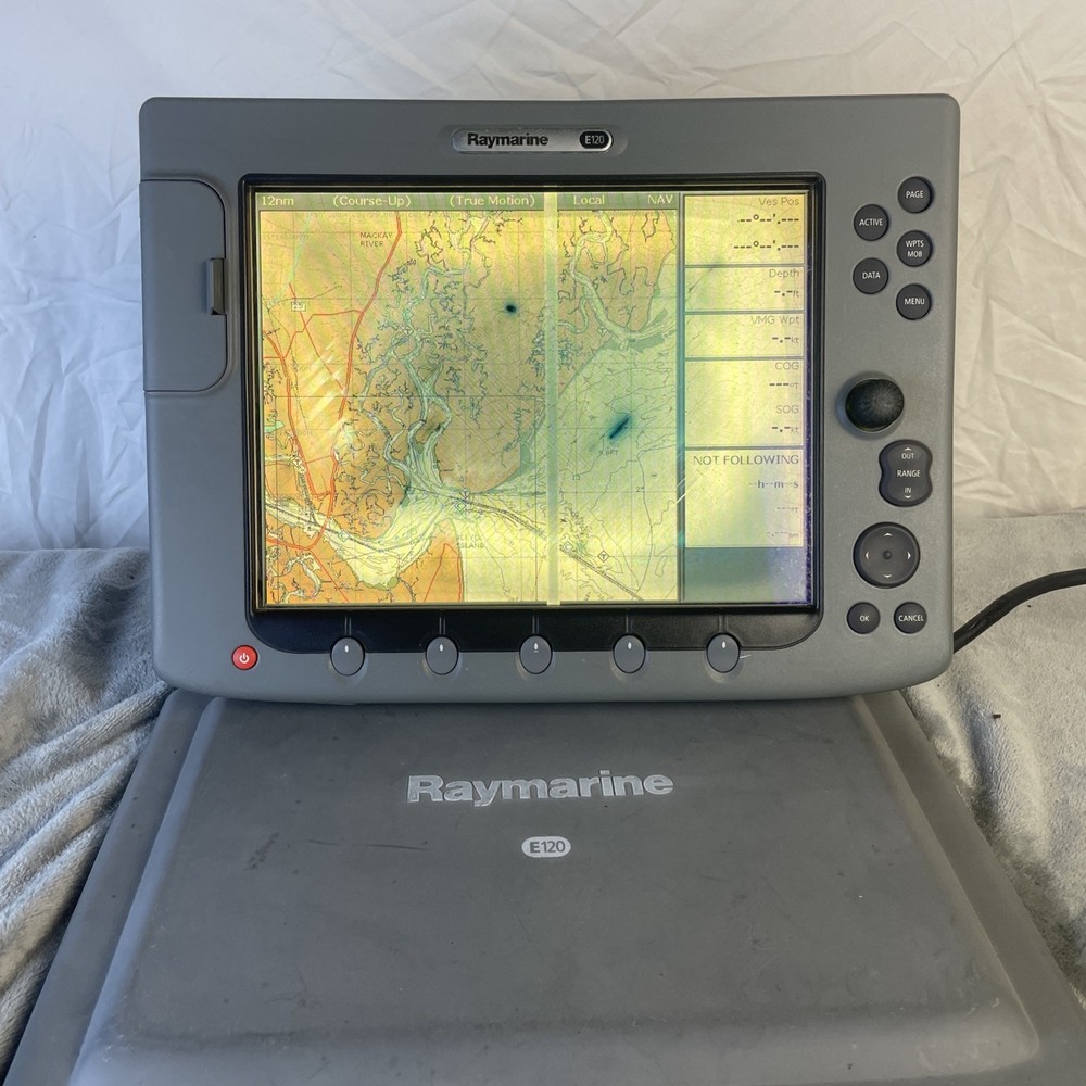 RAYMARINE E120 E02013 GPS CHART PLOTTER FISHFINDER RADAR MFD w/ COVER See Desc**