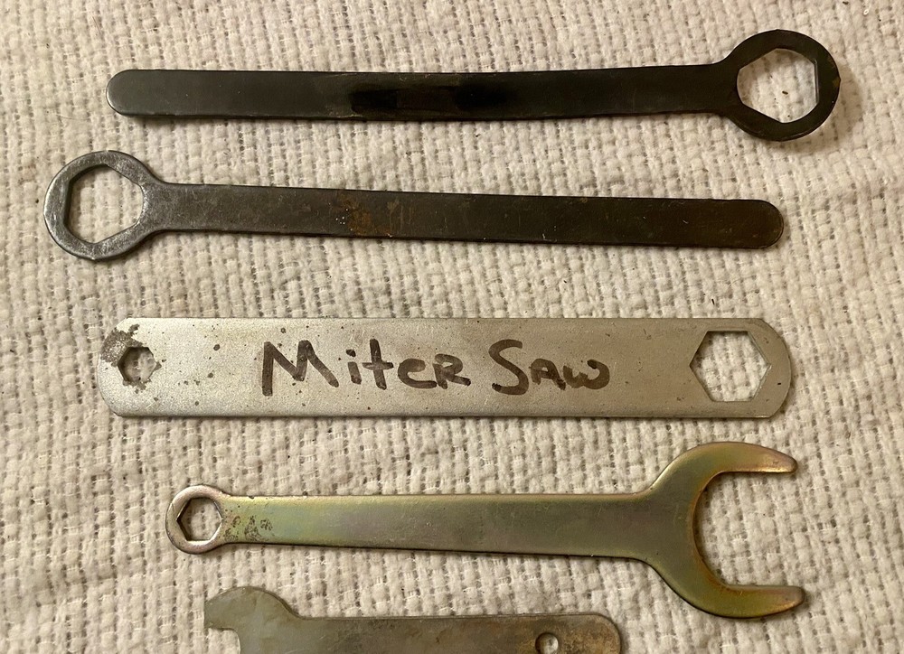 ASSORTED LOT OF 8 SAW & POWER TOOL FLAT WRENCHES