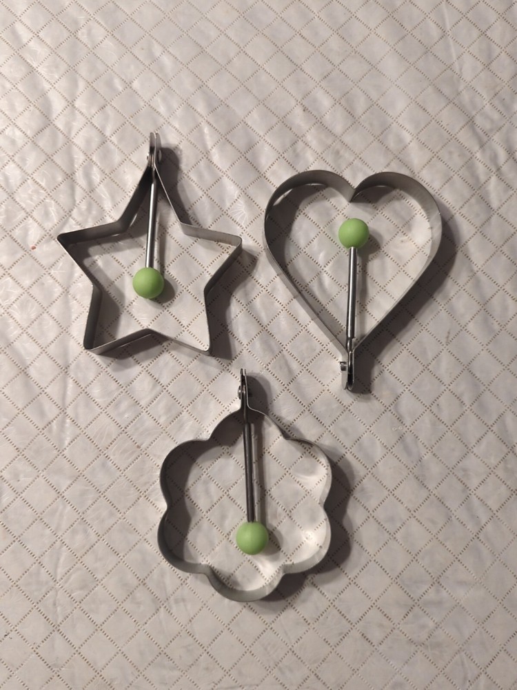 Set Of Three Egg Shaper/Pancake Molds