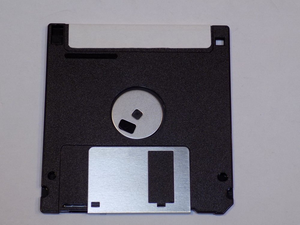 Kiloblaster G112 Game Vintage Software 3.5 Disk Windows PC Computer Program Old