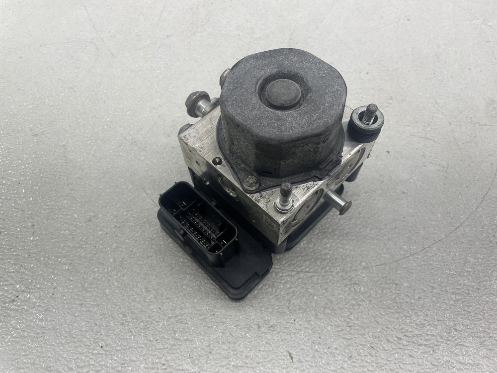 17-19 HARLEY-DAVIDSON ELECTRA GLIDE ULTRA CLASSIC FLHTCU ABS PUMP UNIT MODULE