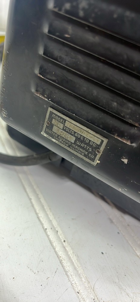 Vintage Model W Electric Victor Adding Machine Untested Display