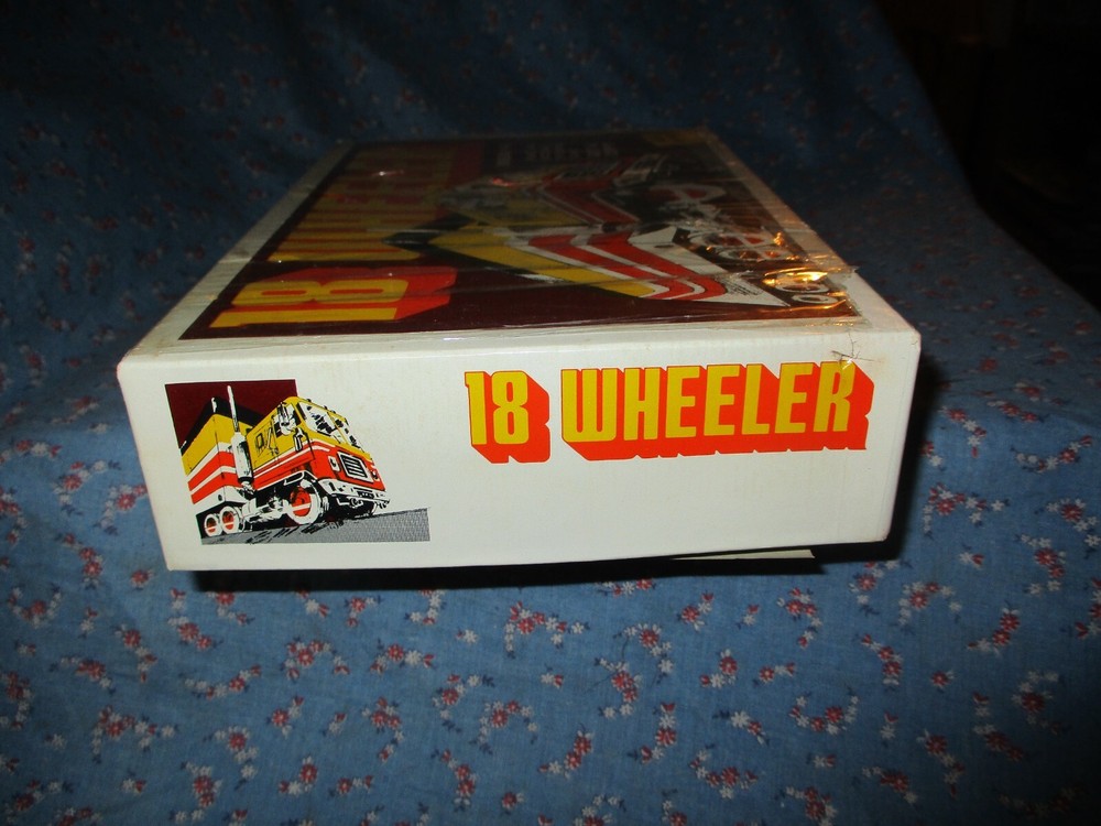 Unopened 1978 Thomas Newton 18 Wheeler Game