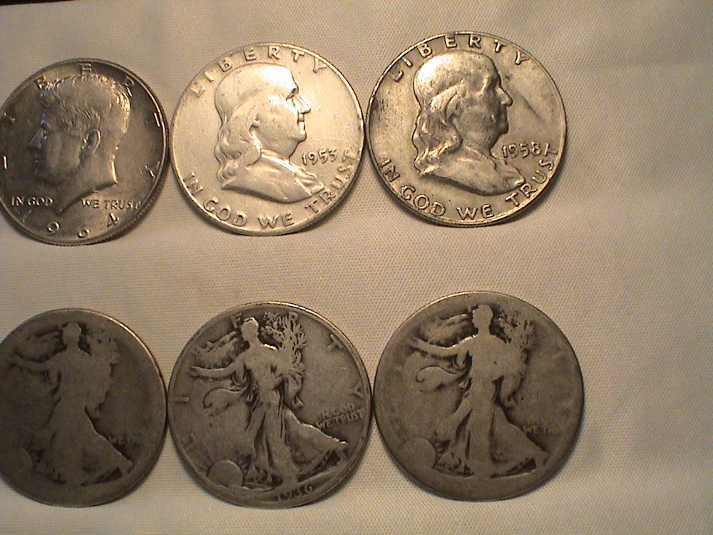 Mix Lot of 8 Silver Half Dollars