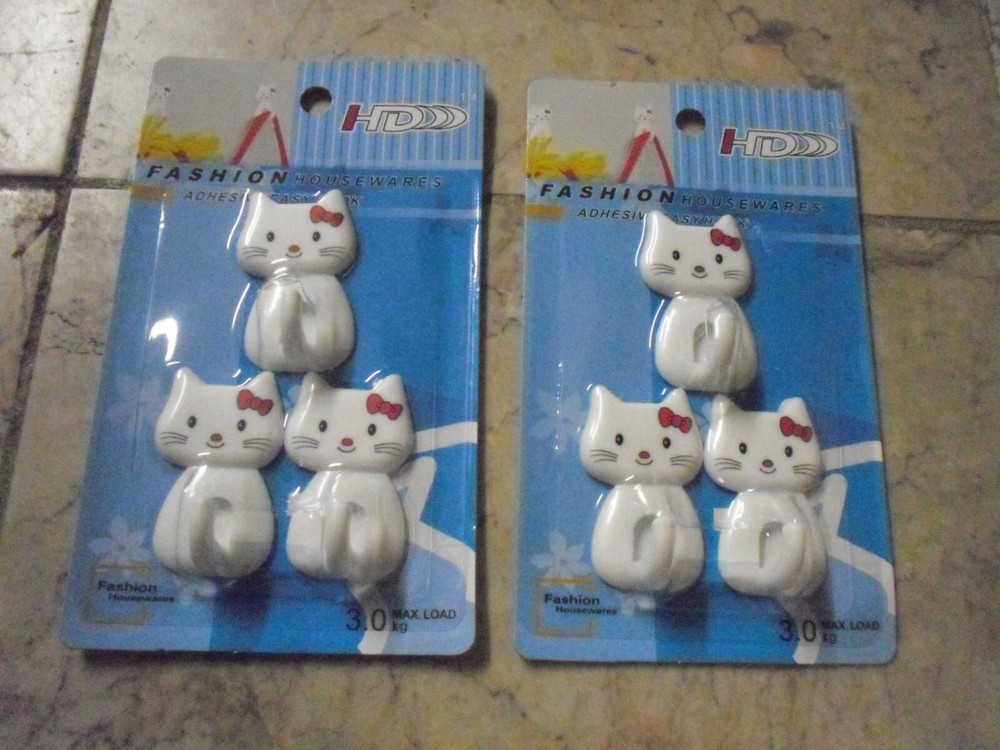 New ! 2 X 3 counts HDD Hello Kitty  Adhesive Easy Hook Max, Load 3.0kg