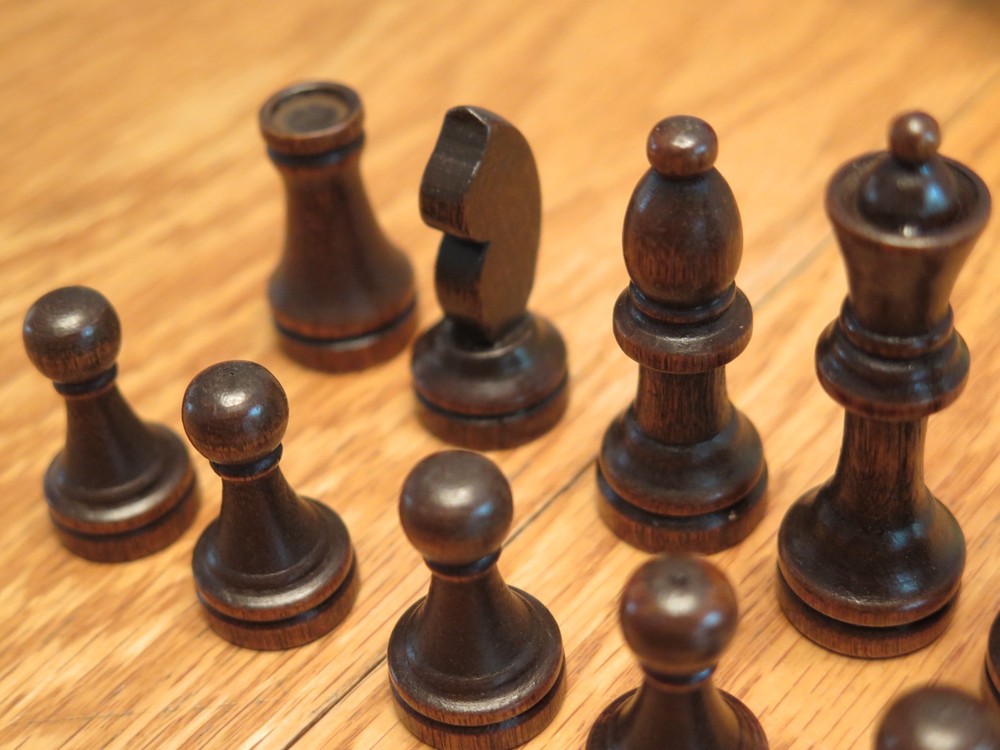 Vintage Wooden Chess Set - Light Brown & Dark Brown
