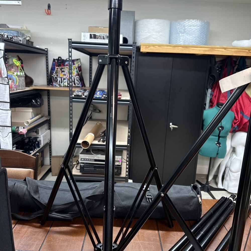 Dynatran Model AS 014 Professional Series A Background Support System