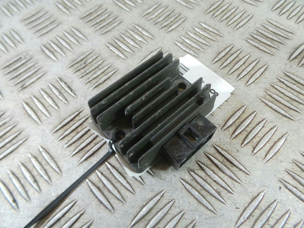 2000 HONDA CBZ 125  RECTIFIER REGULATOR
