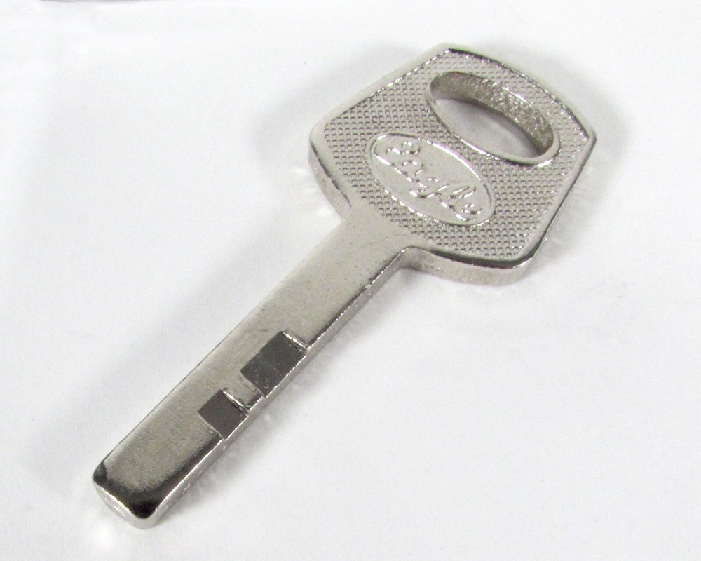 Eagle Top Security MM Brass Padlock