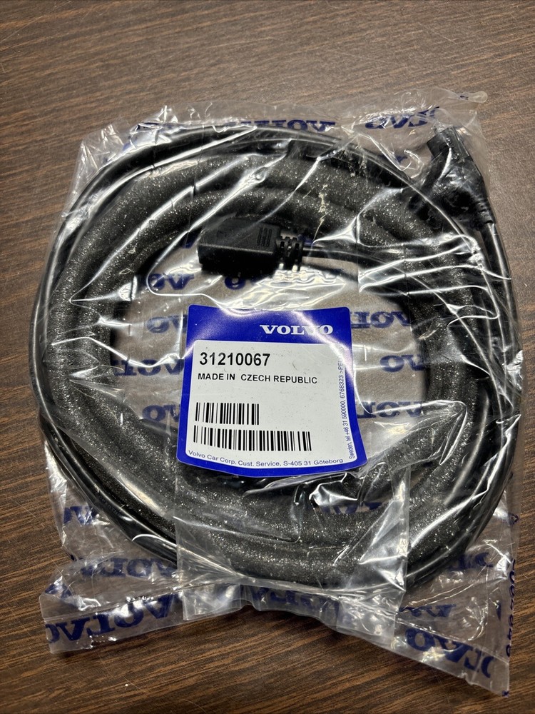 Volvo USB And IPOD Cable R108