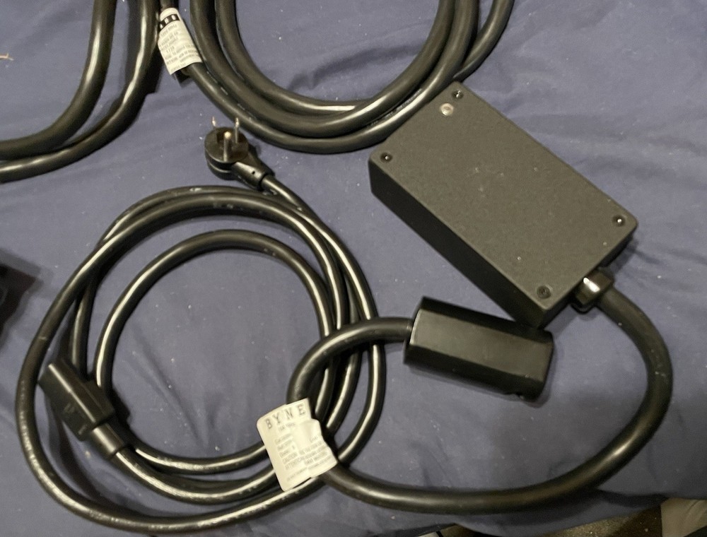 BYRNE conference table pop-up assembly