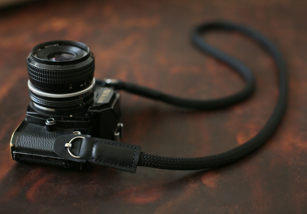 Windmup black leather black Climbing rope 10mm handmade Camera strap