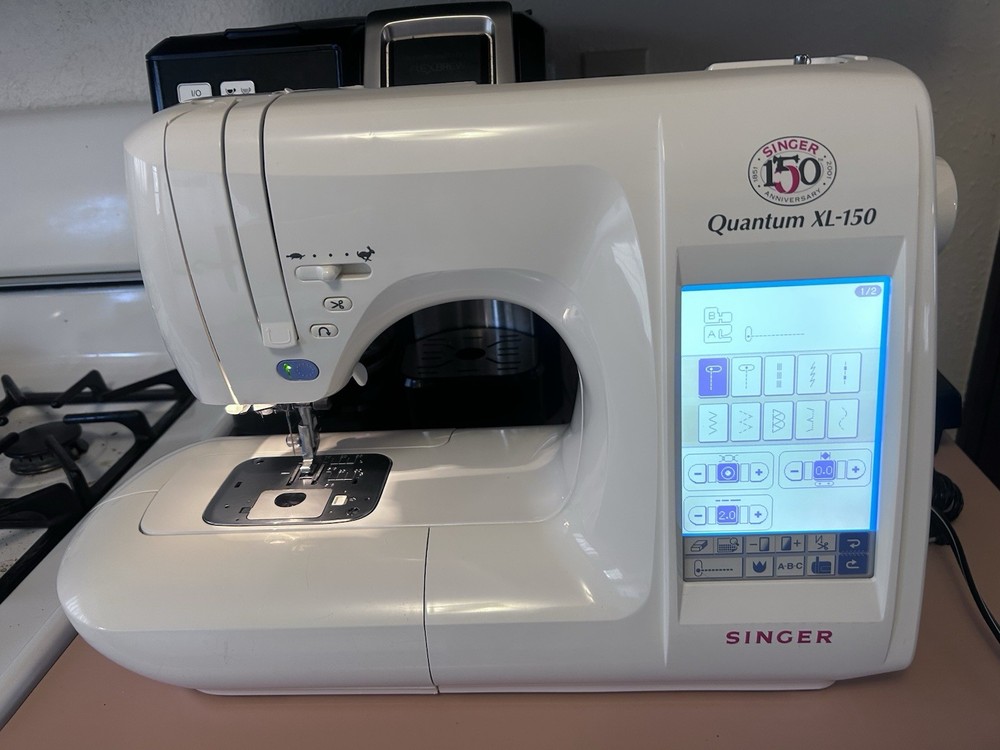 SINGER Quantum XL-150 Sewing Machine Japan Computerized Embroidery Tested READ