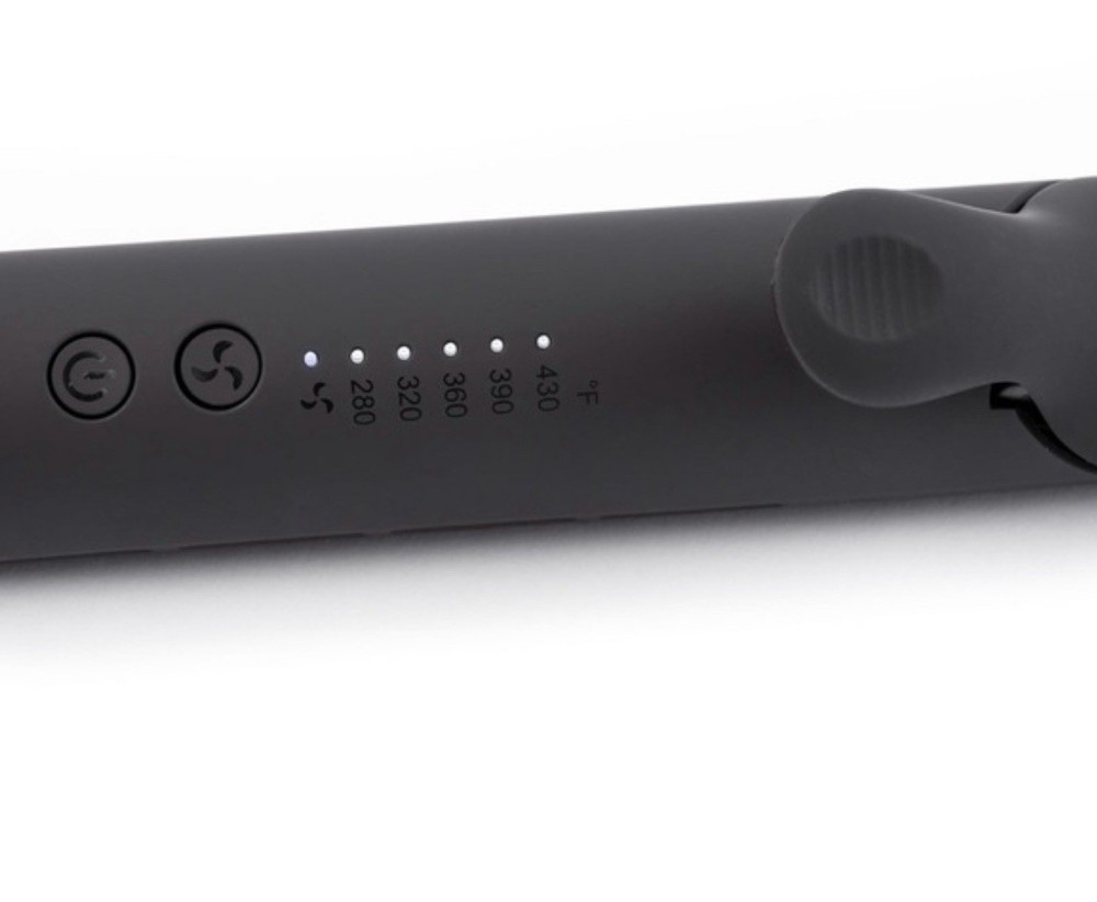 L'ange Black Flat Iron Ceramic Adjustable Heat Settings Temp Display 430°F