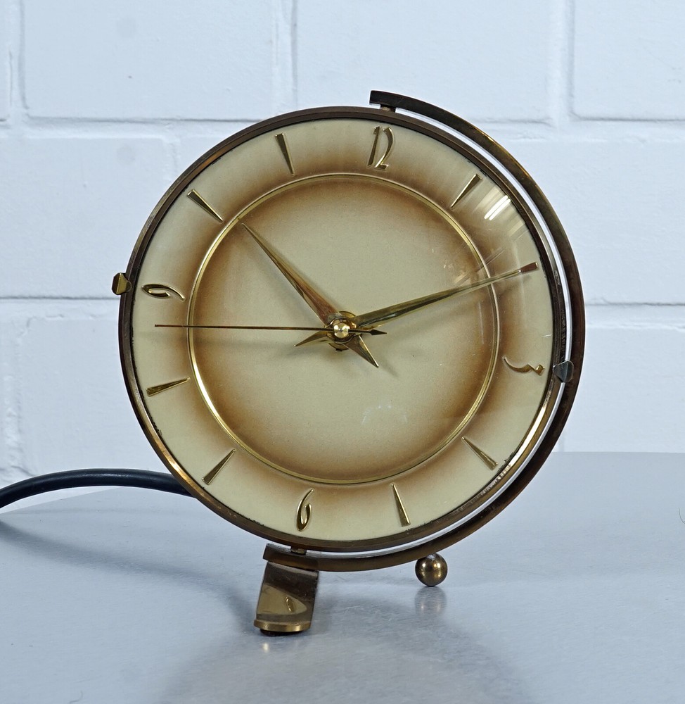 elegant FUTE brass clock table clock electric with creeping second 1950s