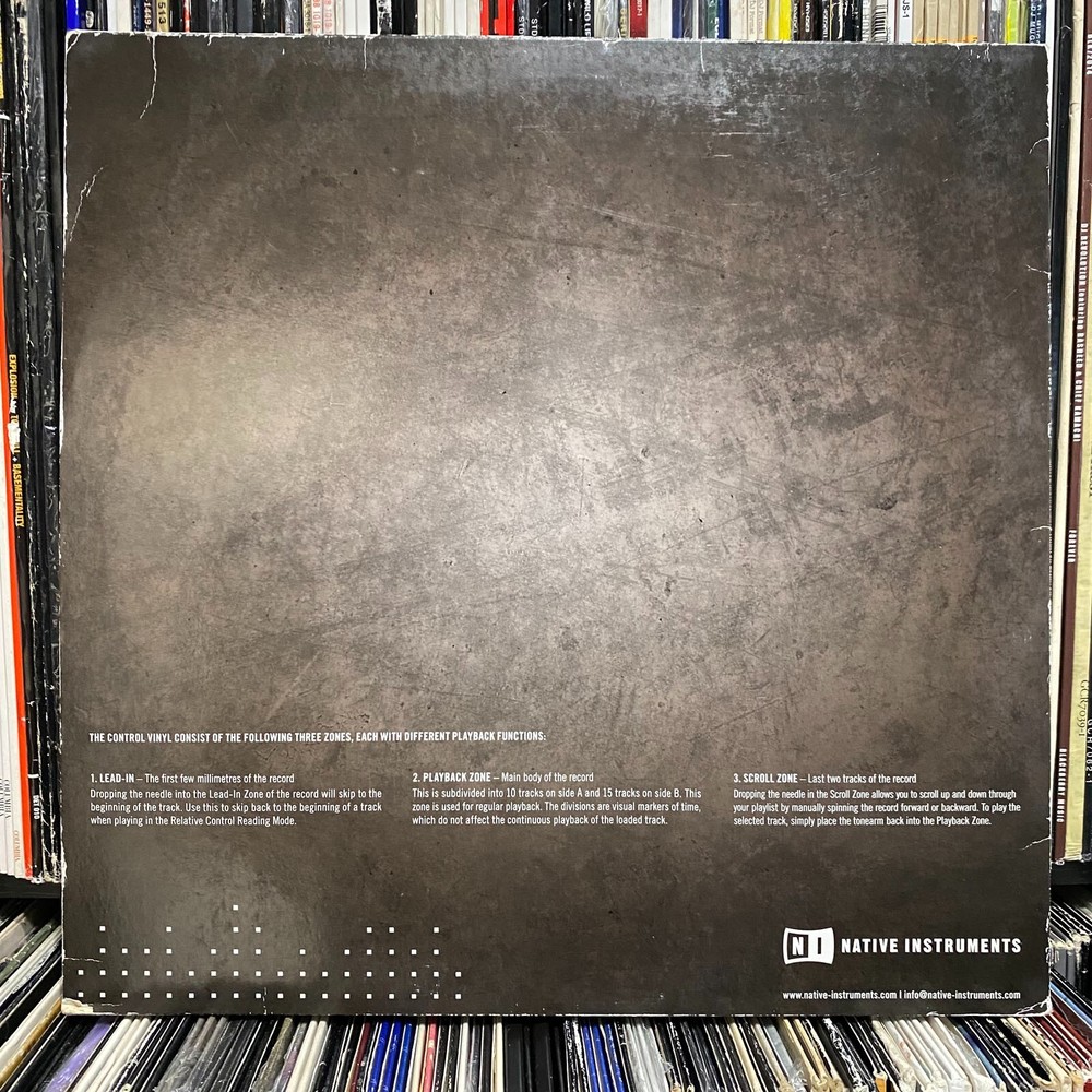 NATIVE INSTRUMENTS TRAKTOR SCRATCH CONTROL VINYL 12" BLACK - 2007 VERSION 001