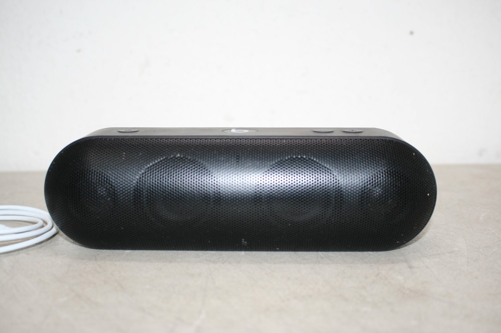 Beats Pill+ Bluetooth Speaker Black A1680 TESTED