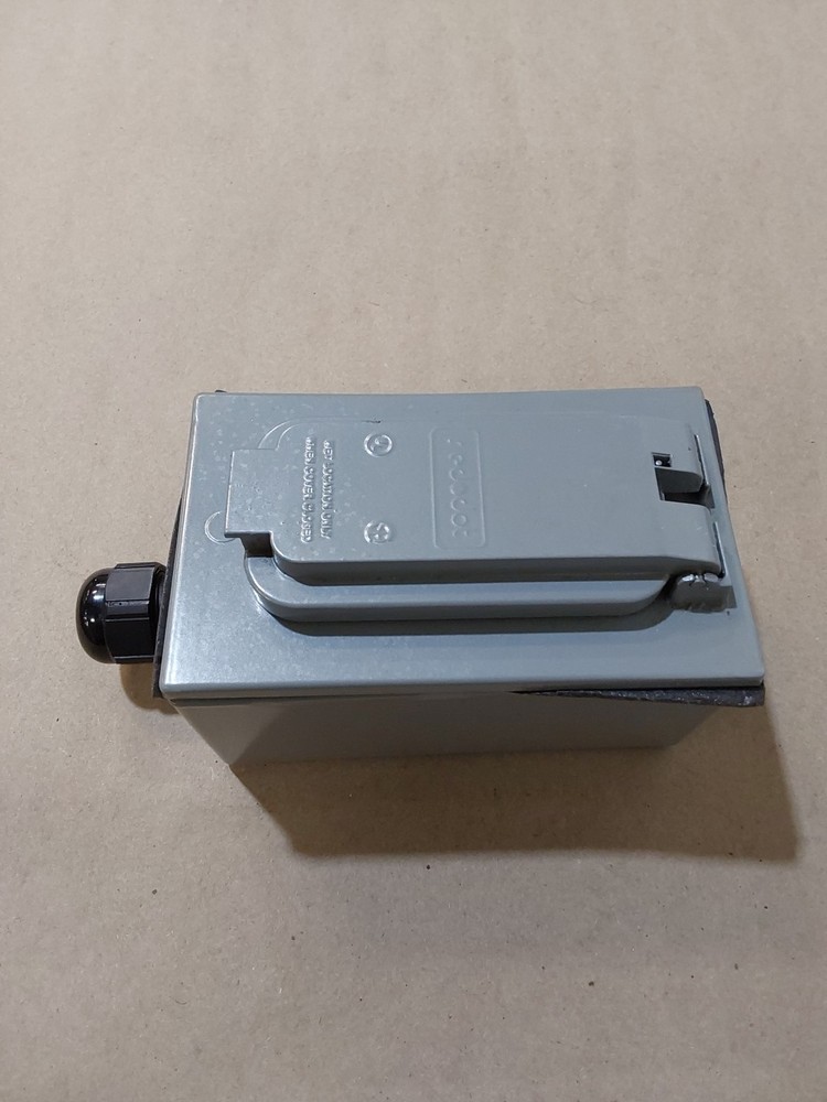 Red Dot Duplex Outlet Box Assy NOS