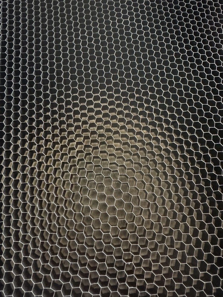 Broncolor 20" Beauty Dish Reflector Silver/ Case/Grid / Diffusion sock