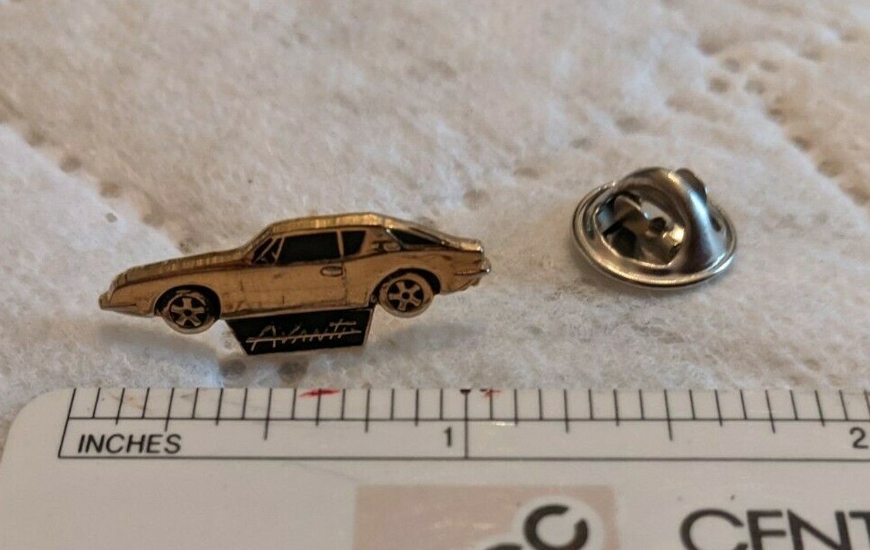 Studebaker Pin "Avanti"